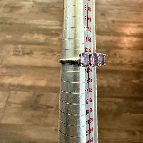 Stunning Oval Natural 5 Stone Amethyst Ring Sterling Silver Womens Size 6 New - Picture 4 of 10